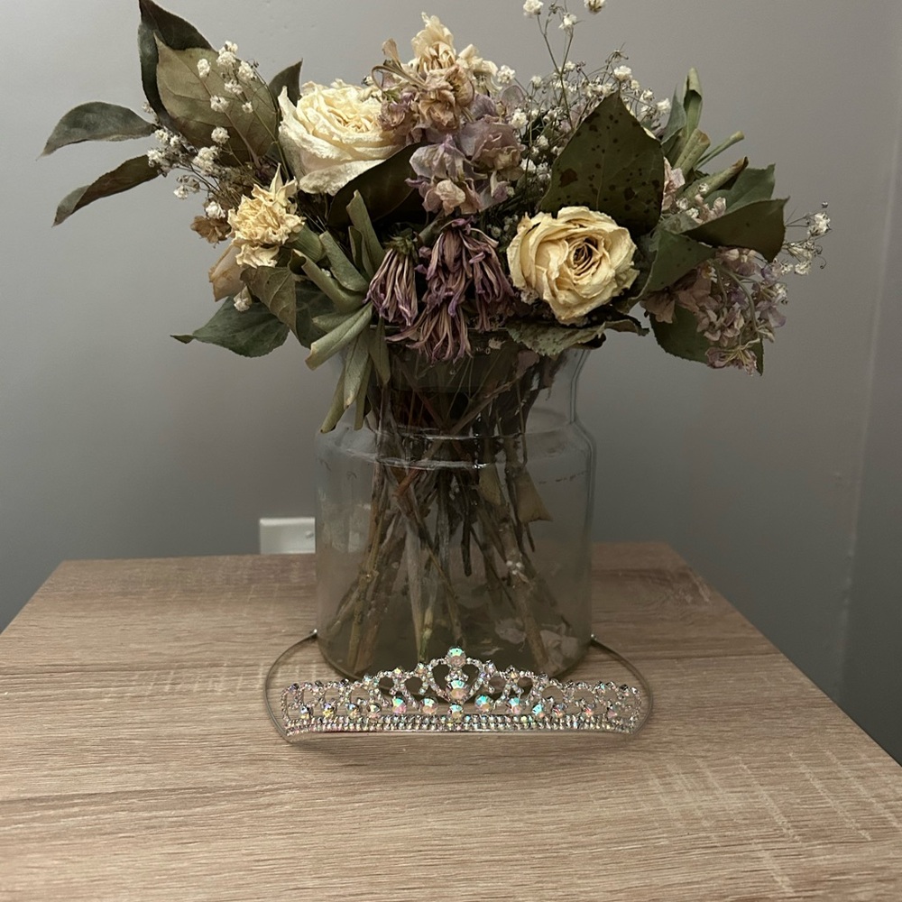 Elegant Crystal Tiara with Silver Accents